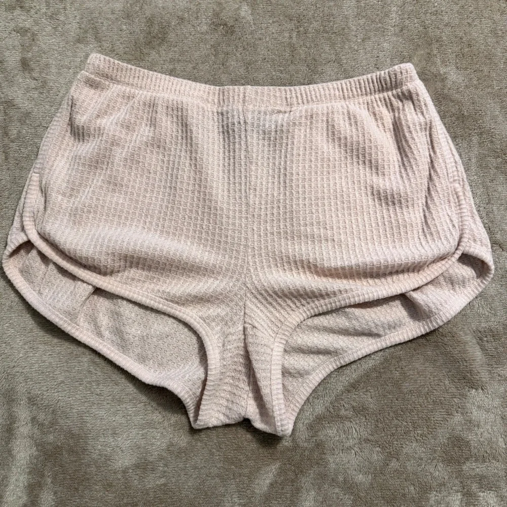Lulus Waffle Knit Lounge Shorts Blush Pink Elastic Waist Dolphin Hem